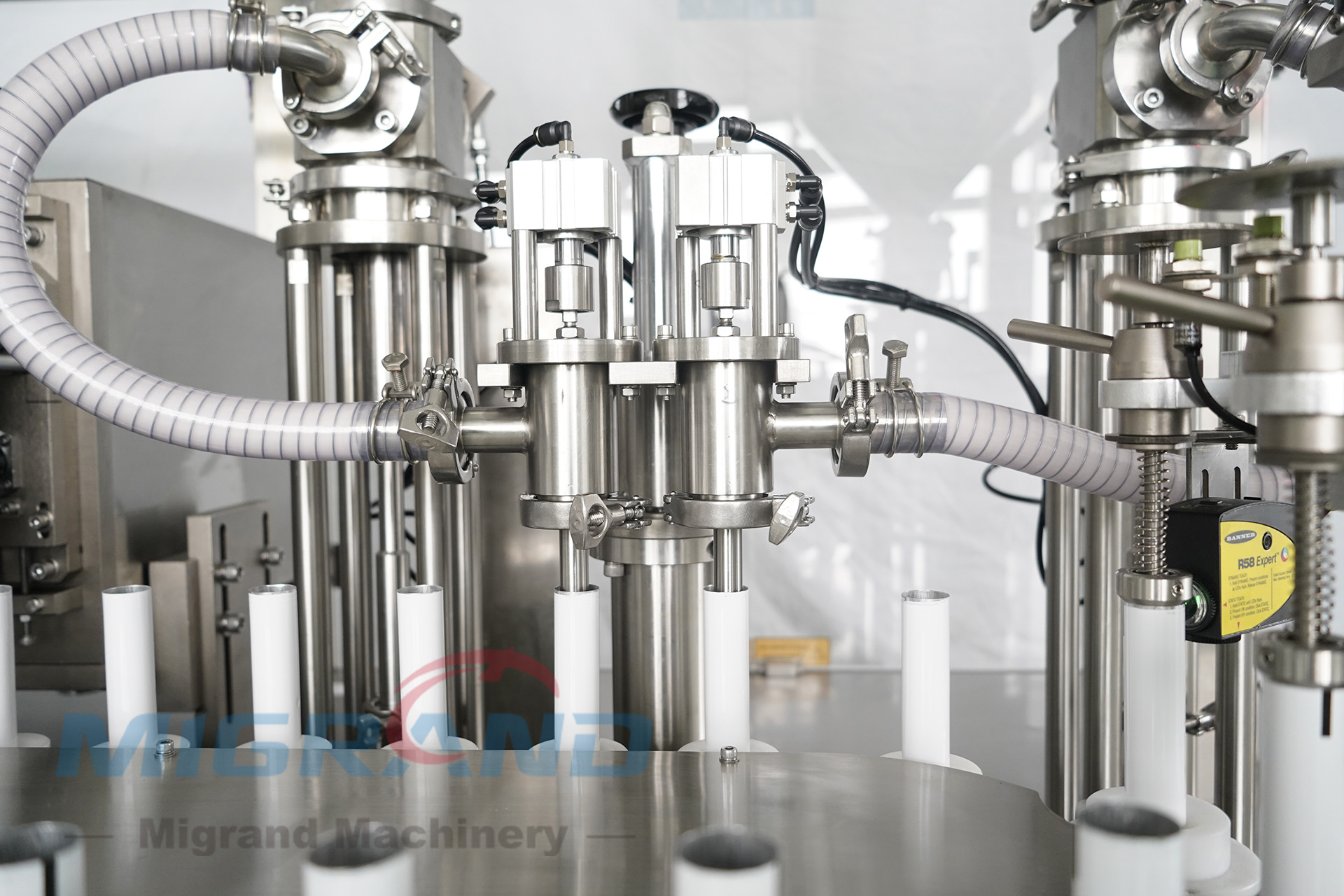 GD-150 Filling heads-1 Cabeças de enchimento GD-150-1