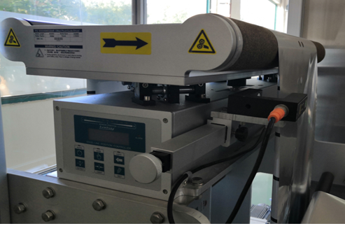 Sistema de corre&ccedil;&atilde;o de filme - para m&aacute;quina formadora de saco膜纠偏系统 -用于袋成型机